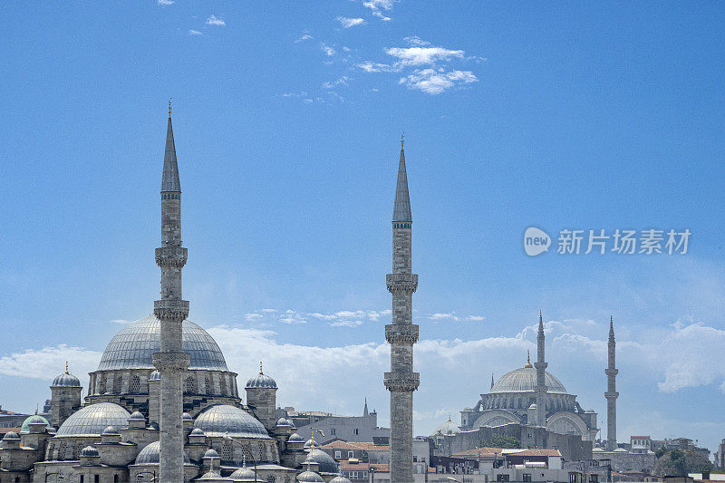 Yeni Cami清真寺在晴朗的一天，伊斯坦布尔，土耳其